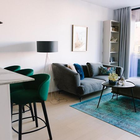 Design Apartman - Free Parking Szegedin Exterior foto