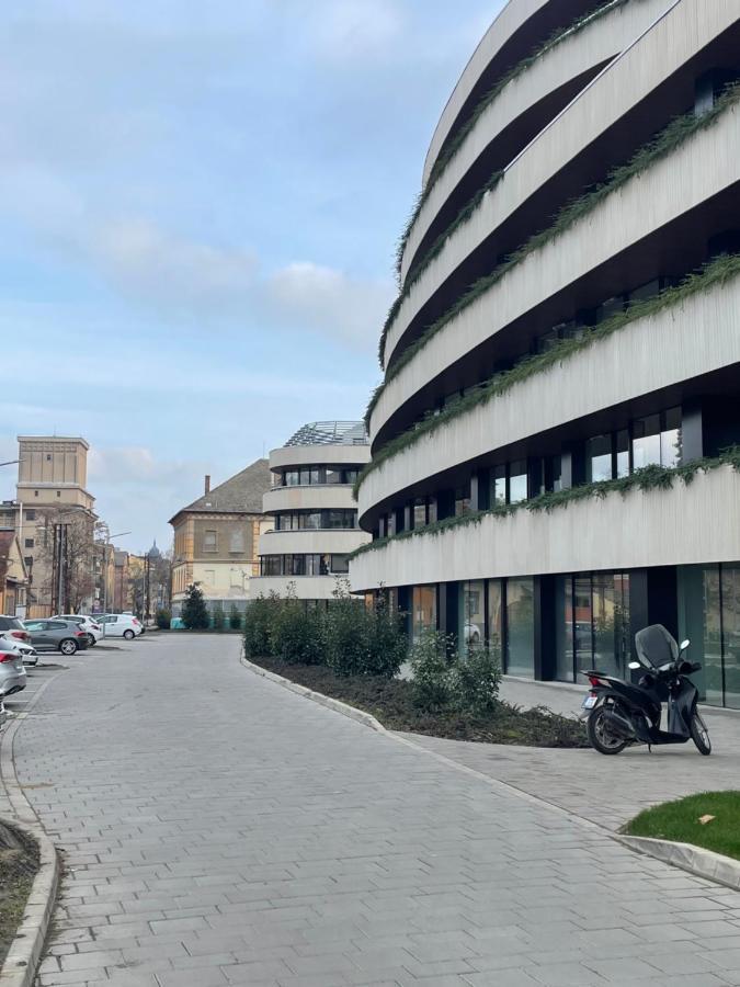 Design Apartman - Free Parking Szegedin Exterior foto