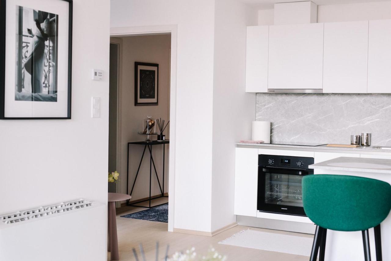 Design Apartman - Free Parking Szegedin Exterior foto
